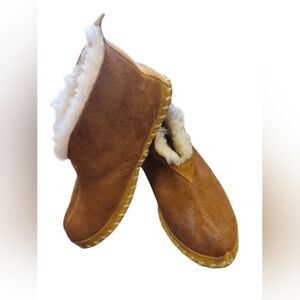 L.L. Bean "Wicked Good Slipper" EUC Leather Shearling, Dark Tan Size 6M